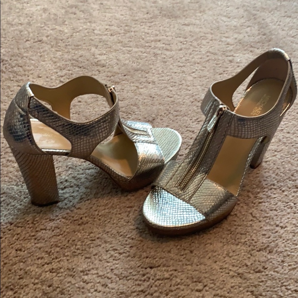 Michael Kors block heel sandal sz 10